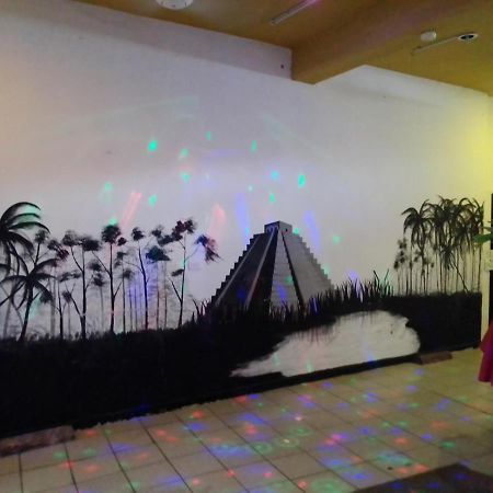 Hostal Hotel Ado Cancún Exteriör bild