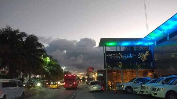 Hostal Hotel Ado Cancún Exteriör bild