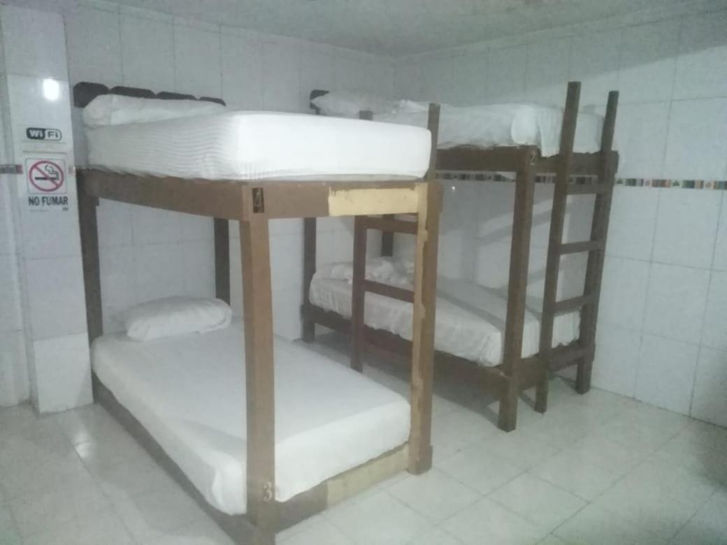 Hostal Hotel Ado Cancún Exteriör bild